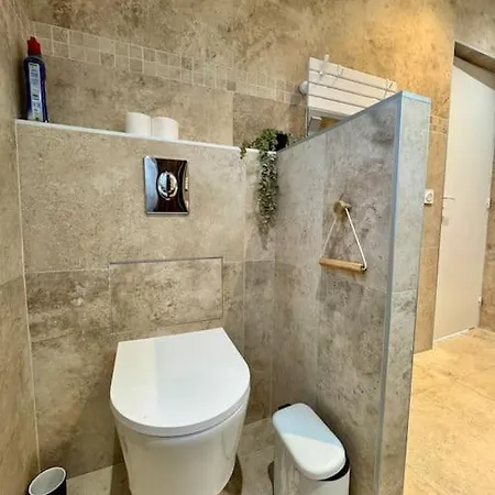 Florida, 8 Prs, Piscine, Clim, Parking Антиб