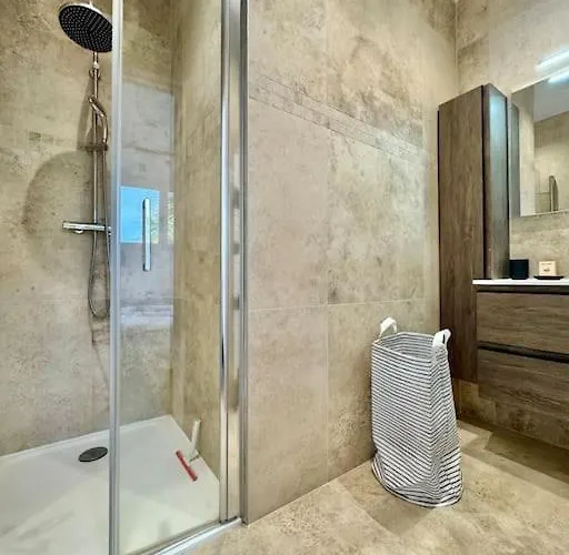 Florida, 8 Prs, Piscine, Clim, Parking